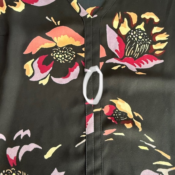 J. Crew Navy Blue Floral V Neck Pull Over Blouse - Picture 3 of 9